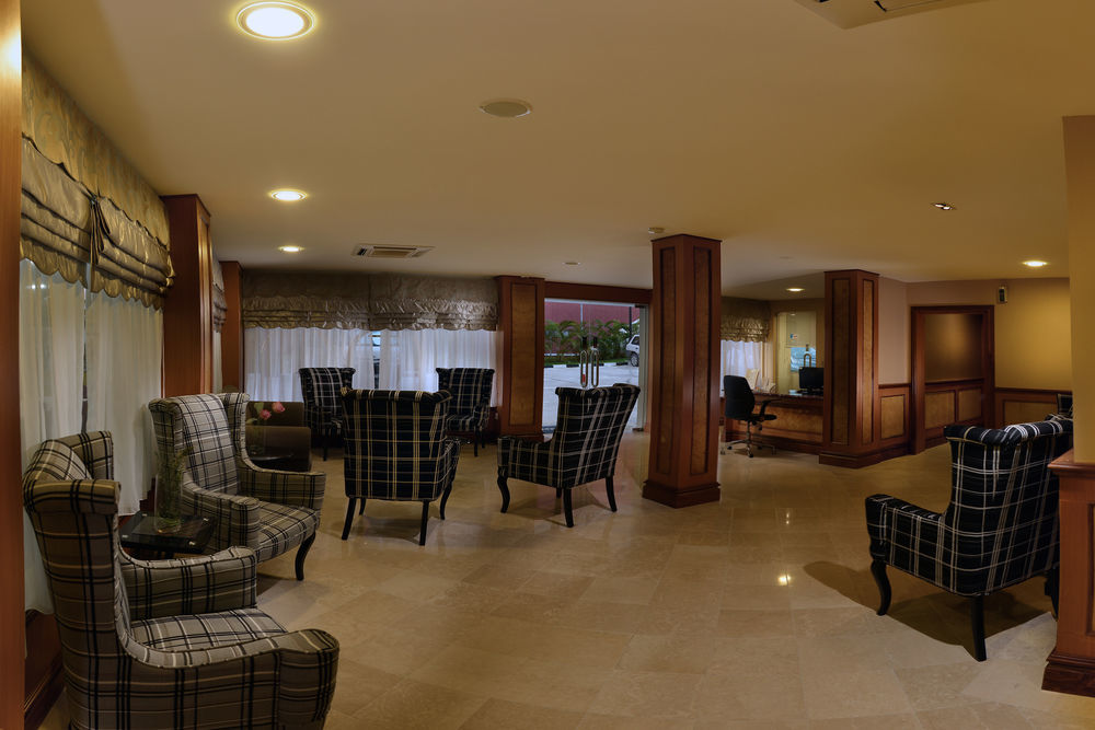 The Capital Residence Suites Бандар-Сери-Бегаван Экстерьер фото
